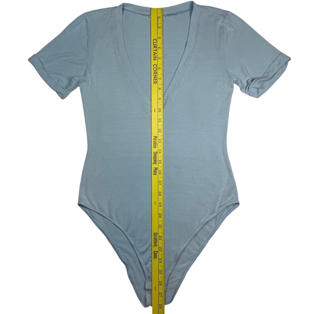 FREE PEOPLE Oh Me Oh My T-Shirt Bodysuit Blue Rolled Sleeve Deep V-Neck, Size S - Picture 5 of 8